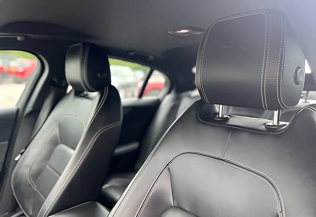Used 2019 Jaguar Xe R-Dynamic Se Narvik Black Metallic - Interior and Exterior details 15
