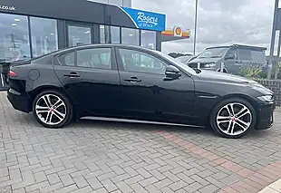 Used 2019 Jaguar Xe R-Dynamic Se Narvik Black Metallic - Interior and Exterior details 5