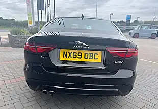 Used 2019 Jaguar Xe R-Dynamic Se Narvik Black Metallic - Interior and Exterior details 7