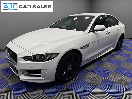 2019 Jaguar XE 2.0i R-Sport