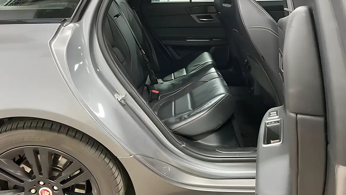 Used 2019 Jaguar Xf Chequered Flag Sportbrake Grey - Interior and Exterior details 10