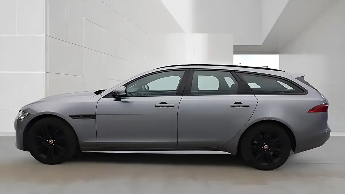 Used 2019 Jaguar Xf Chequered Flag Sportbrake Grey - Interior and Exterior details 6