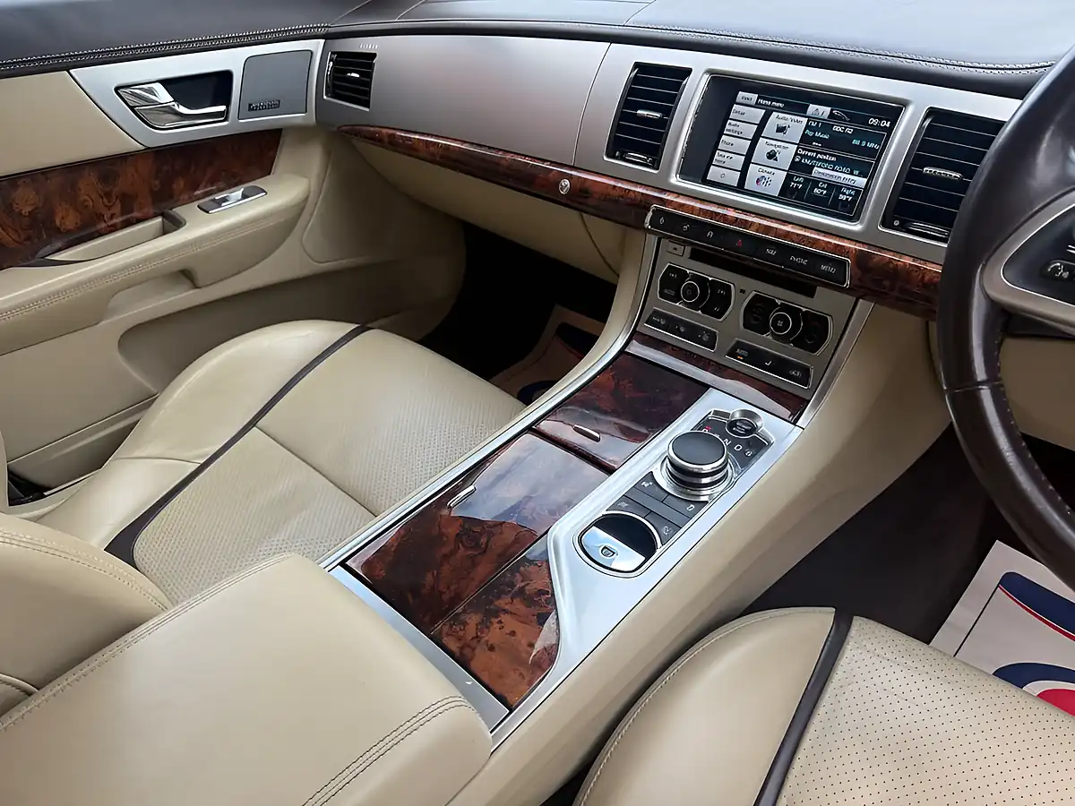 Used 2019 Jaguar Xf Portfolio Beige - Interior and Exterior details 10