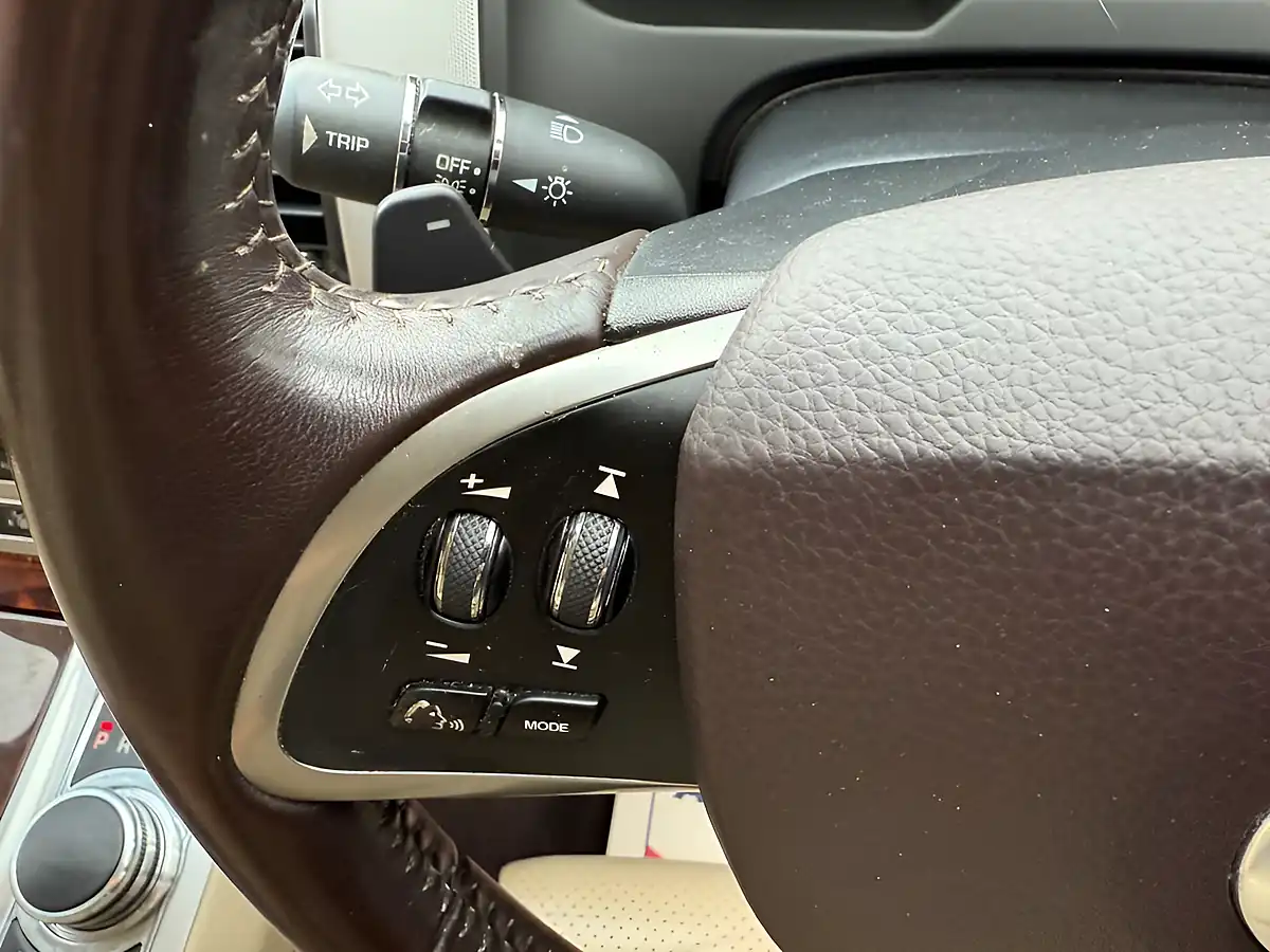 Used 2019 Jaguar Xf Portfolio Beige - Interior and Exterior details 12
