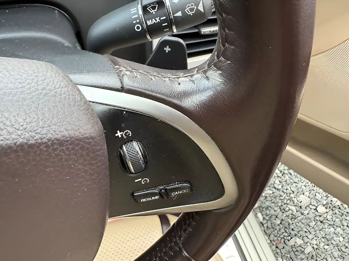 Used 2019 Jaguar Xf Portfolio Beige - Interior and Exterior details 13