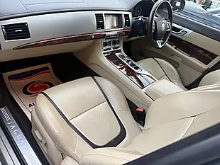 Used 2019 Jaguar Xf Portfolio Beige - Interior and Exterior details 16