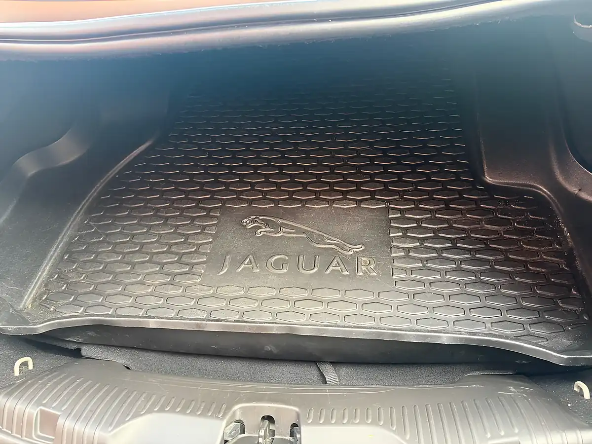 Used 2019 Jaguar Xf Portfolio Beige - Interior and Exterior details 19