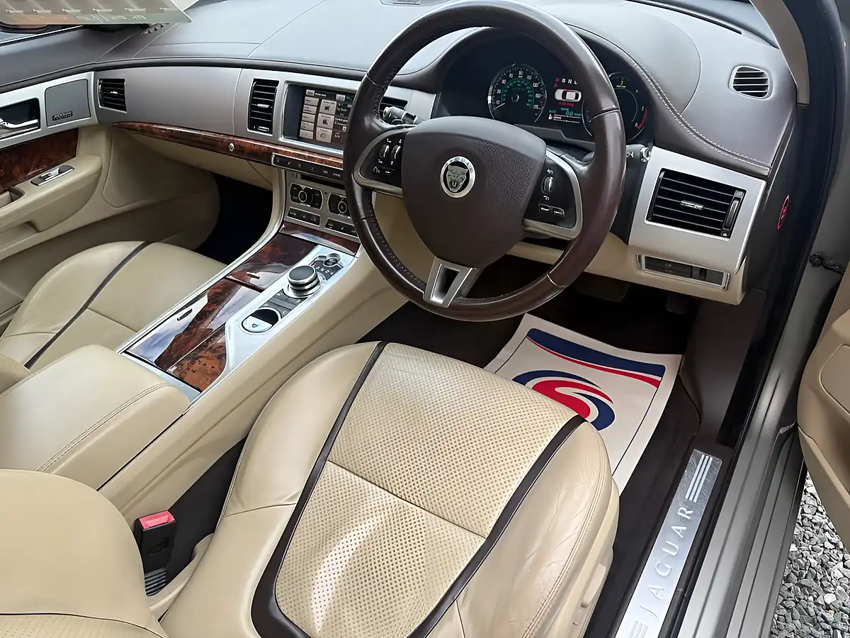 Used 2019 Jaguar Xf Portfolio Beige - Interior and Exterior details 7