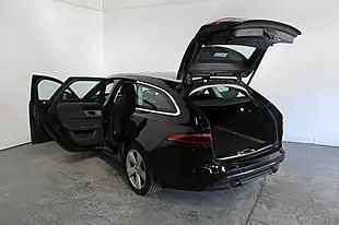 Used 2019 Jaguar Xf Portfolio Sportbrake Black - Interior and Exterior details 11