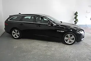 Used 2019 Jaguar Xf Portfolio Sportbrake Black - Interior and Exterior details 3