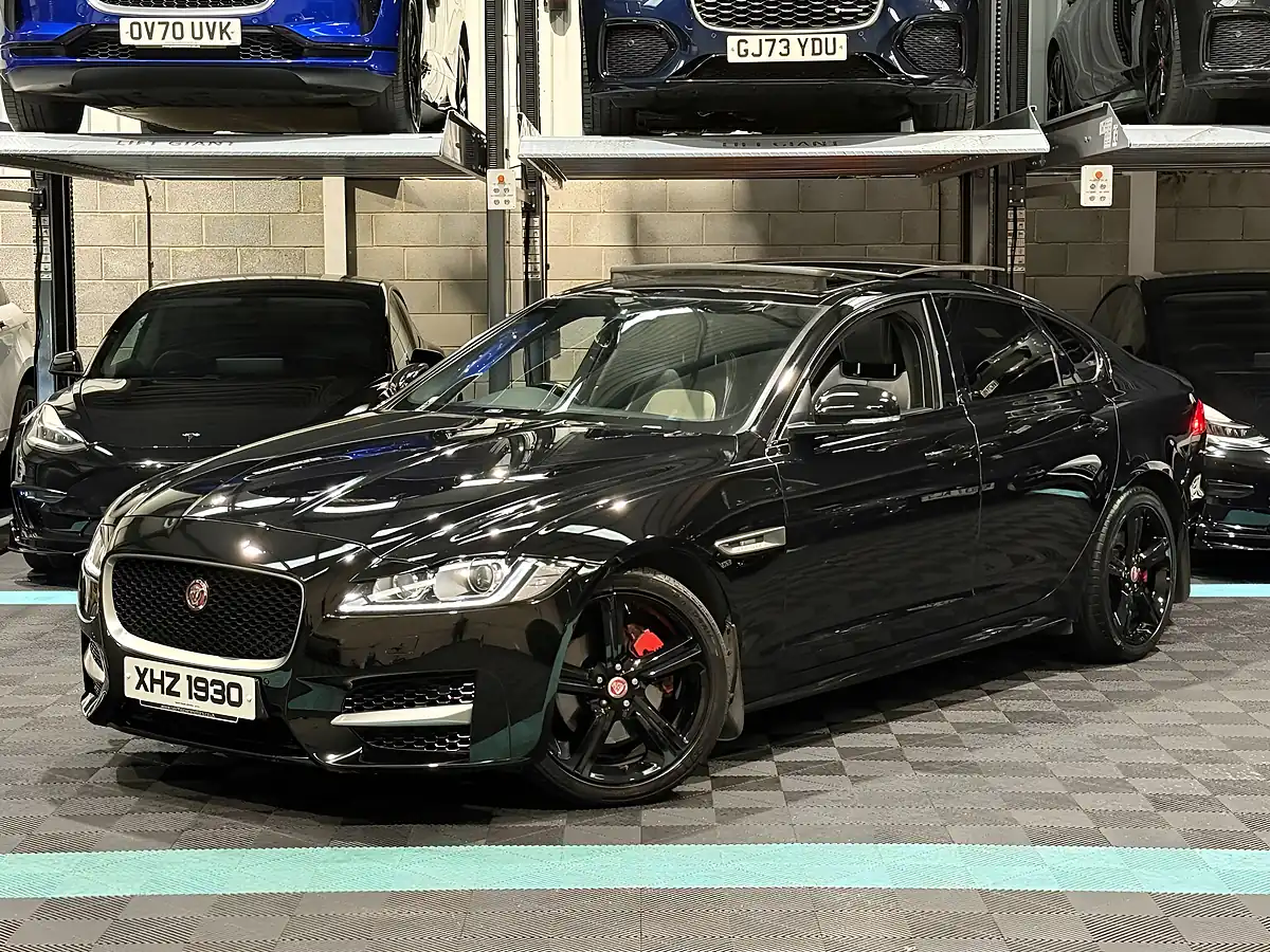 Used 2019 Jaguar Xf R-Sport Black - Interior and Exterior details 5
