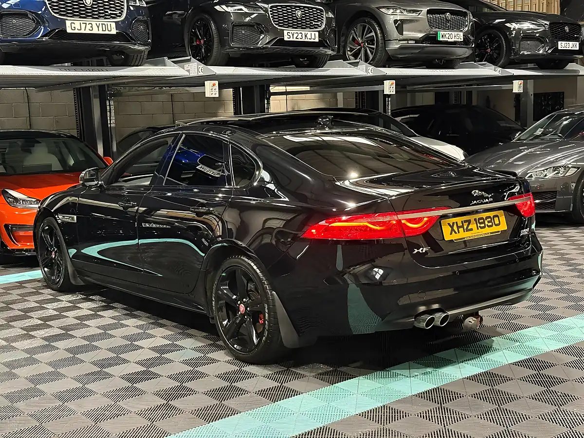 Used 2019 Jaguar Xf R-Sport Black - Interior and Exterior details 7