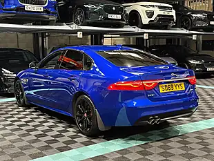 Used 2019 Jaguar Xf R-Sport Blue - Interior and Exterior details 7