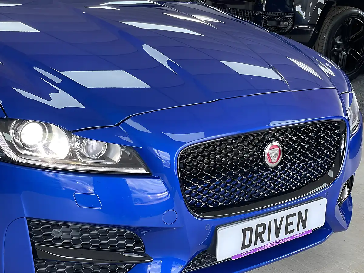 Used 2019 Jaguar Xf R-Sport Caesium Blue - Interior and Exterior details 3