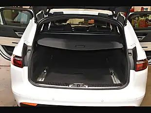 Used 2019 Jaguar Xf R-Sport Fuji White - Interior and Exterior details 14