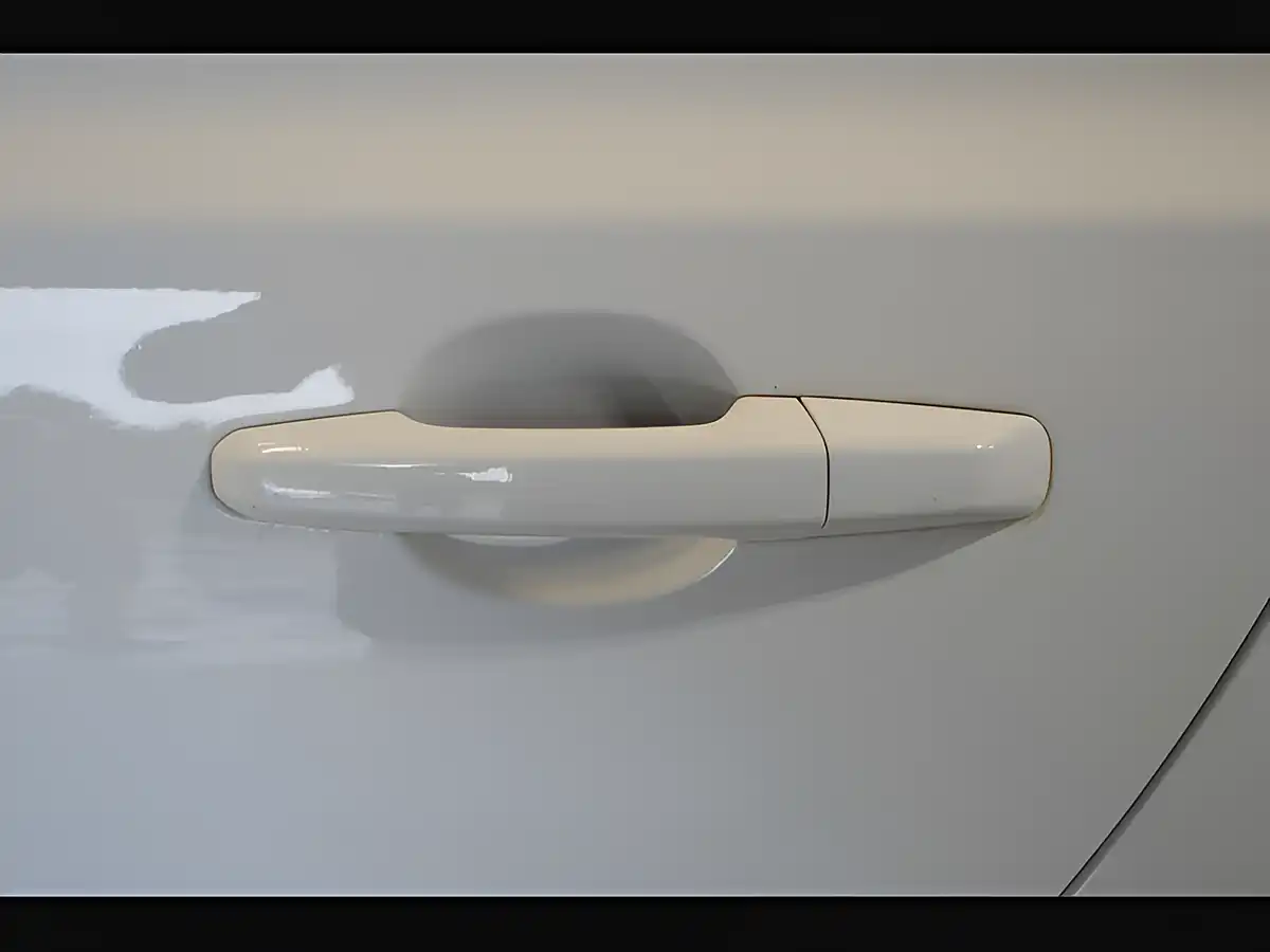 Used 2019 Jaguar Xf R-Sport Fuji White - Interior and Exterior details 17