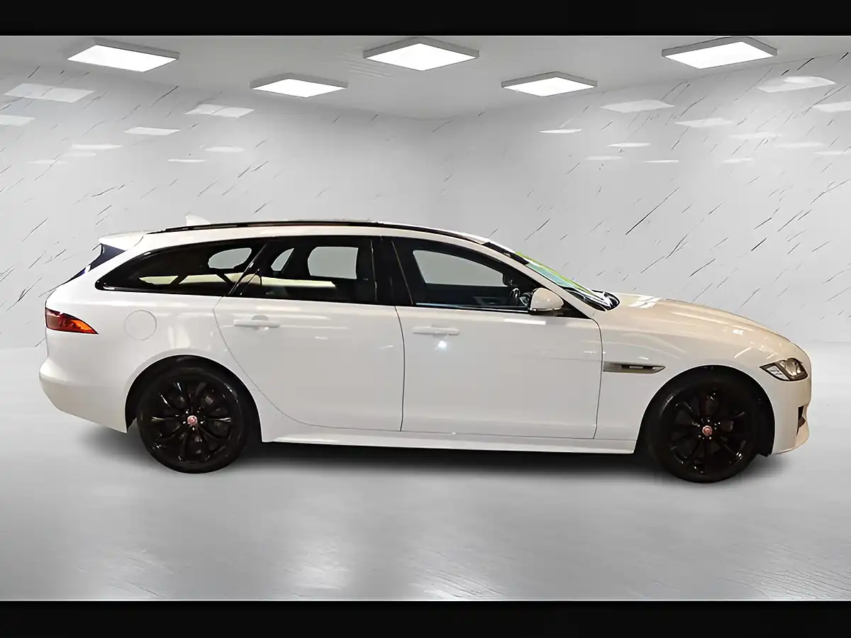 Used 2019 Jaguar Xf R-Sport Fuji White - Interior and Exterior details 5