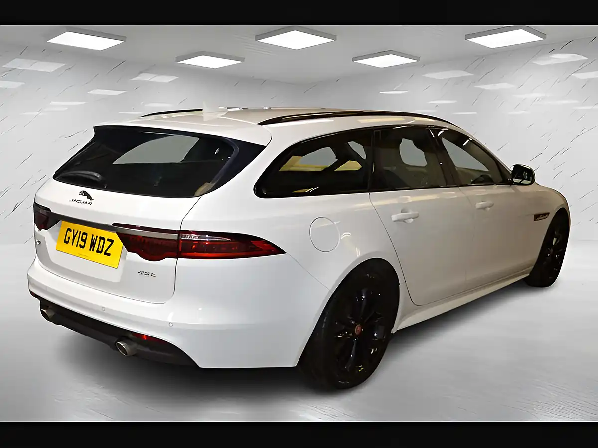 Used 2019 Jaguar Xf R-Sport Fuji White - Interior and Exterior details 6