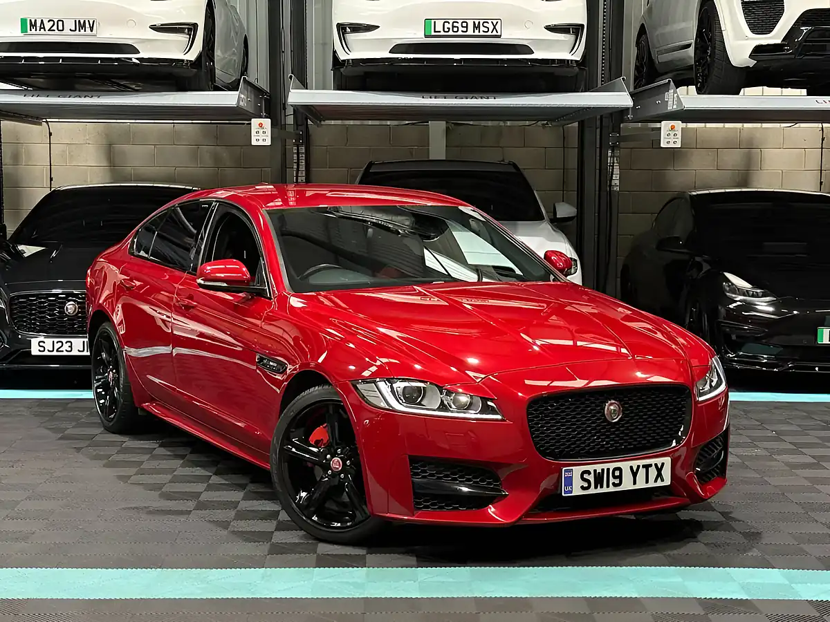 Used 2019 Jaguar Xf R-Sport Red - Front View