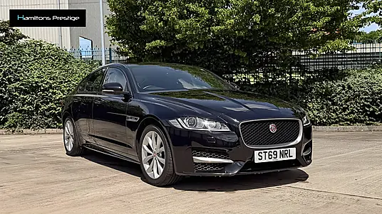 2019 Jaguar XF 2.0i R-Sport