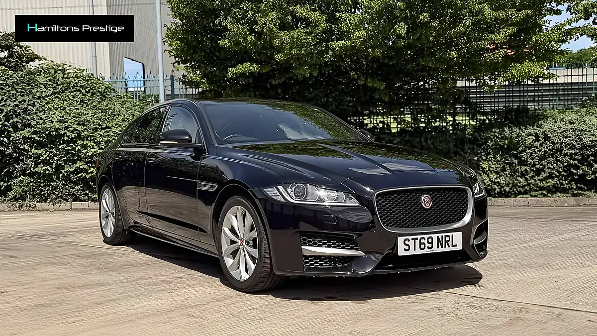 Used 2019 Jaguar Xf R-Sport Santorini Black - Front View