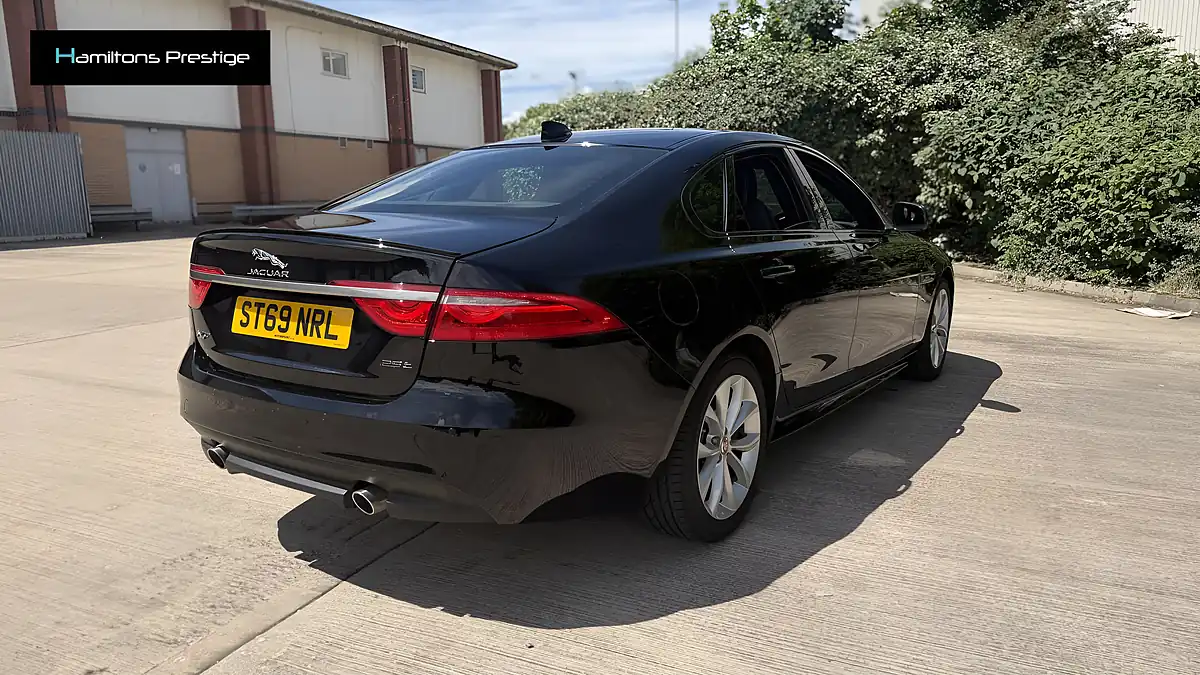 Used 2019 Jaguar Xf R-Sport Santorini Black - Interior and Exterior details 16