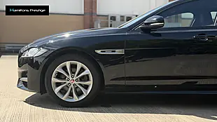 Used 2019 Jaguar Xf R-Sport Santorini Black - Interior and Exterior details 7