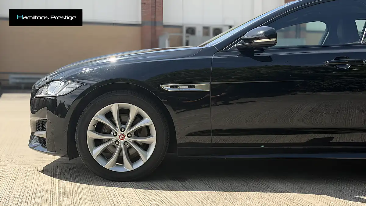 Used 2019 Jaguar Xf R-Sport Santorini Black - Interior and Exterior details 7