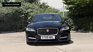 Used 2019 Jaguar Xf R-Sport Santorini Black - Interior and Exterior details 9