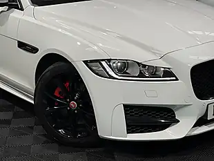 Used 2019 Jaguar Xf R-Sport White - Interior and Exterior details 11