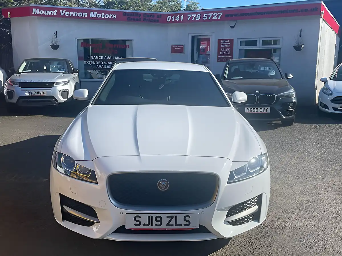 Used 2019 Jaguar Xf R-Sport White - Interior and Exterior details 10