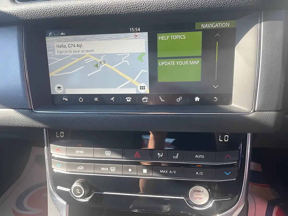 Used 2019 Jaguar Xf R-Sport White - Interior and Exterior details 16