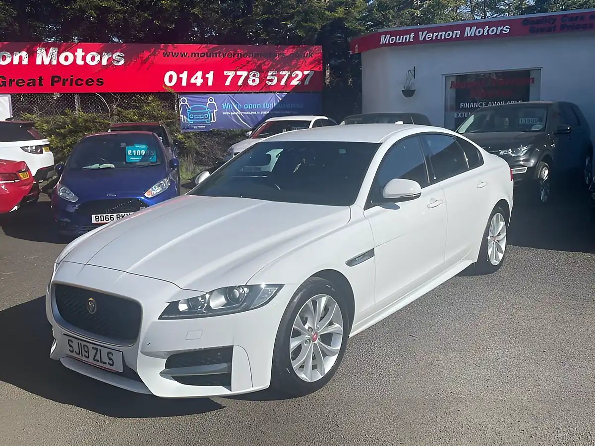 Used 2019 Jaguar Xf R-Sport White - Interior and Exterior details 4