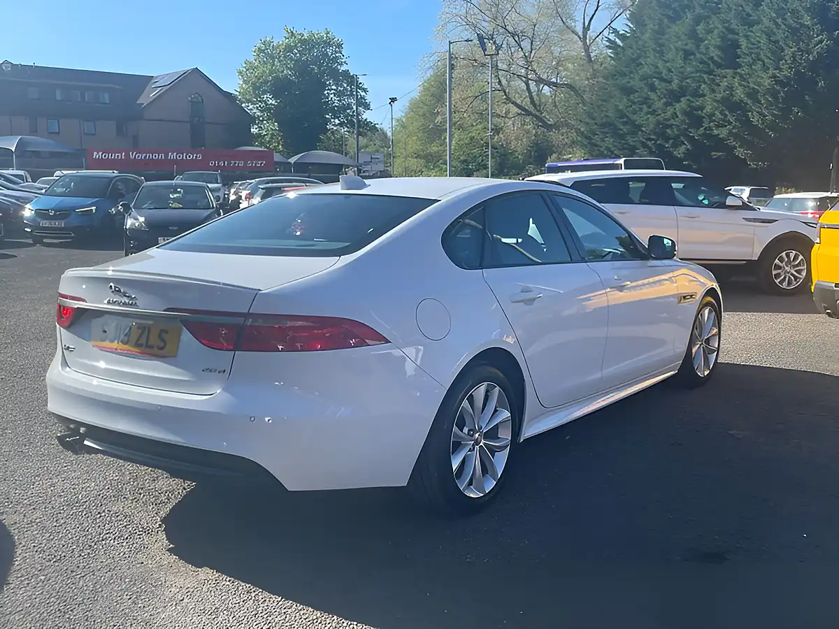 Used 2019 Jaguar Xf R-Sport White - Interior and Exterior details 8