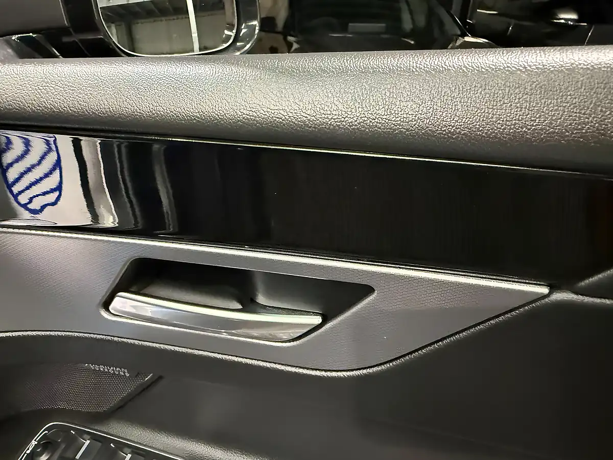 Used 2019 Jaguar Xf Sport Black - Interior and Exterior details 16