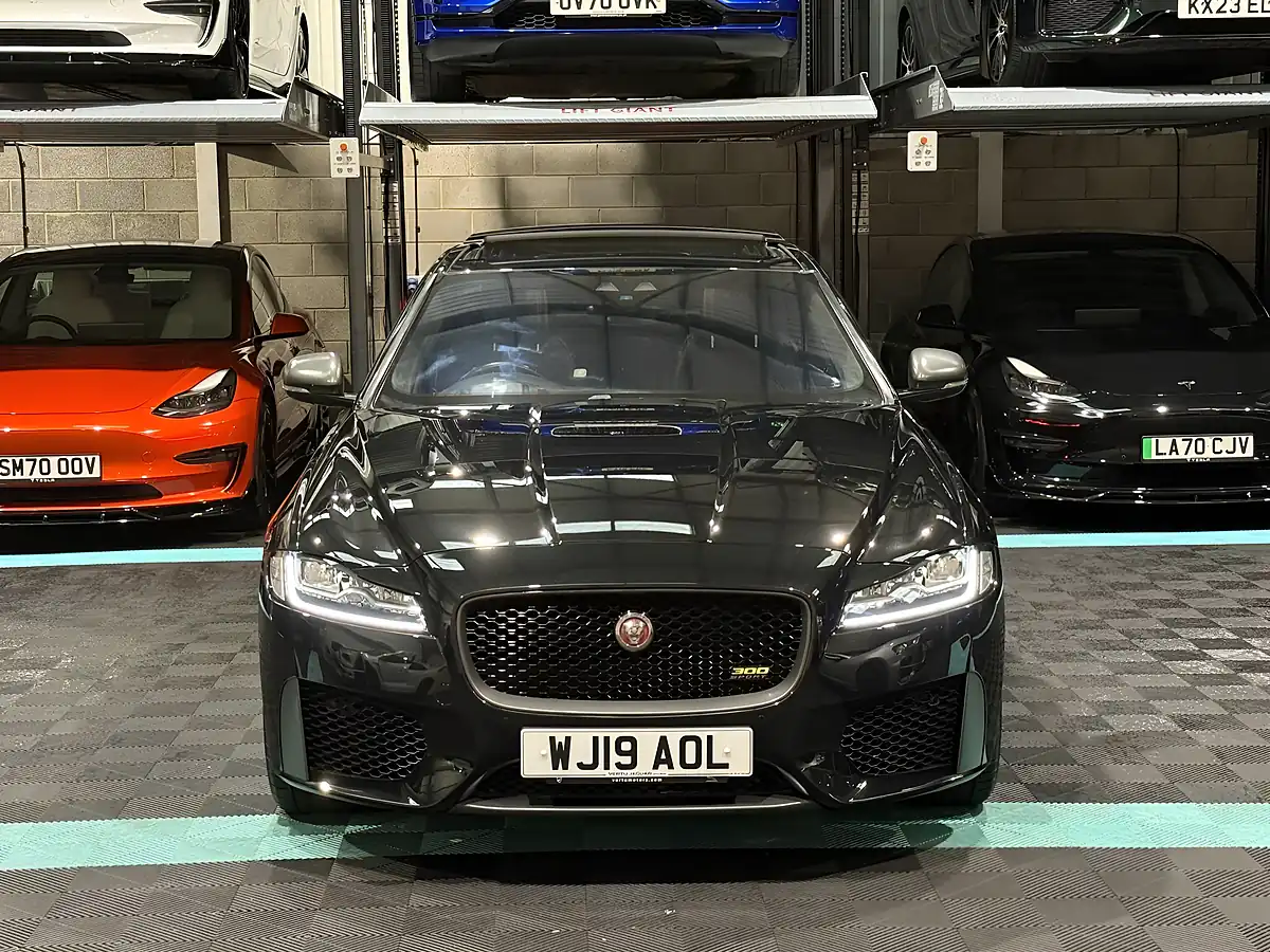 Used 2019 Jaguar Xf Sport Black - Interior and Exterior details 4