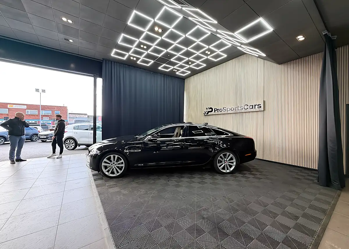 Used 2019 Jaguar Xj XJ50 Black - Interior and Exterior details 10