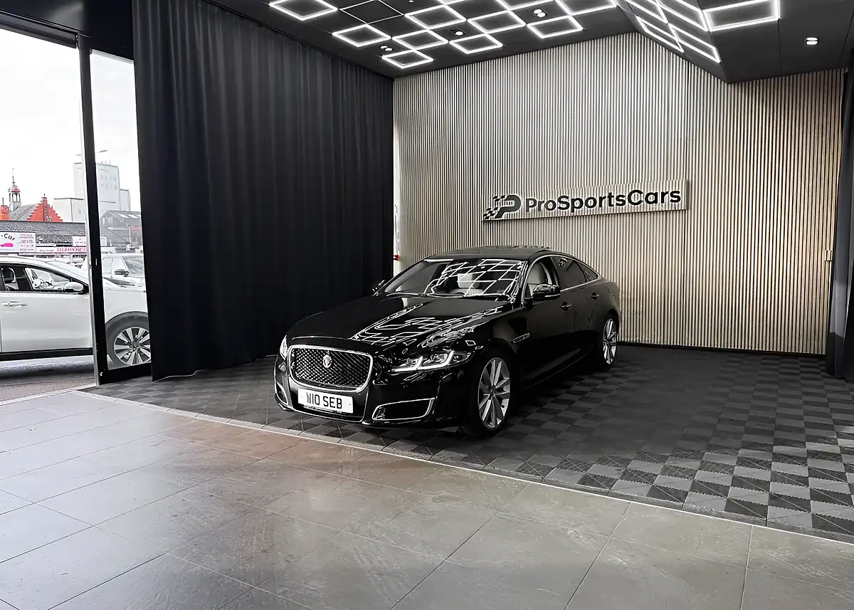 Used 2019 Jaguar Xj XJ50 Black - Interior and Exterior details 5