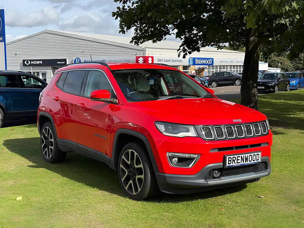 Used 2019 Jeep Compass Limited Red - Front View