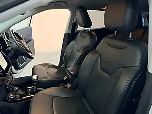 Used 2019 Jeep Compass Limited White - Interior and Exterior details 18
