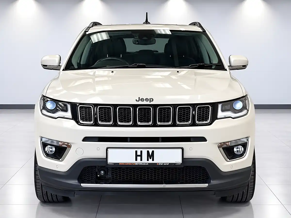 Used 2019 Jeep Compass Limited White - Interior and Exterior details 3