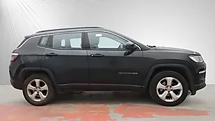 Used 2019 Jeep Compass Longitude Black - Interior and Exterior details 8