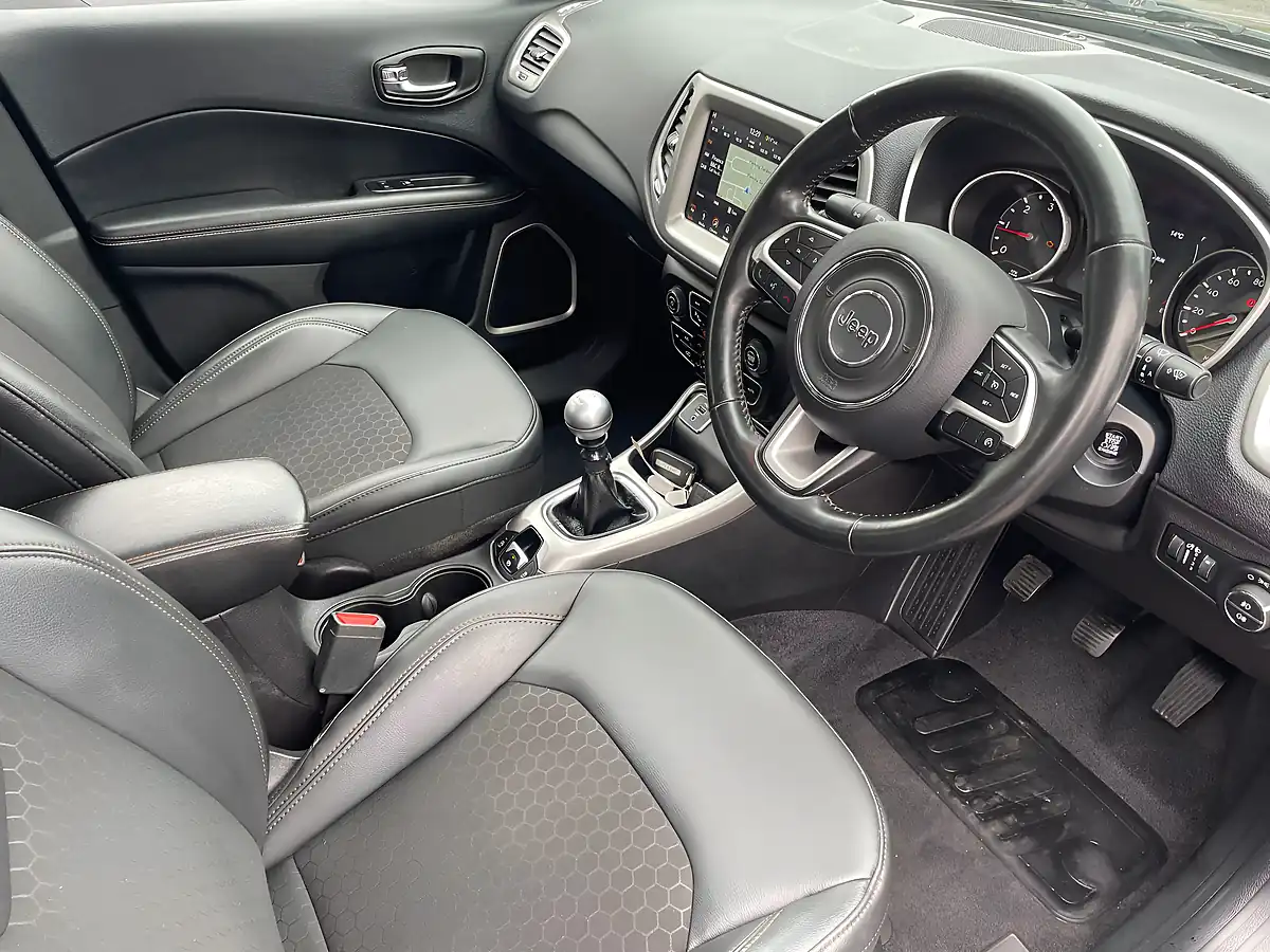 Used 2019 Jeep Compass Longitude Black - Interior and Exterior details 12