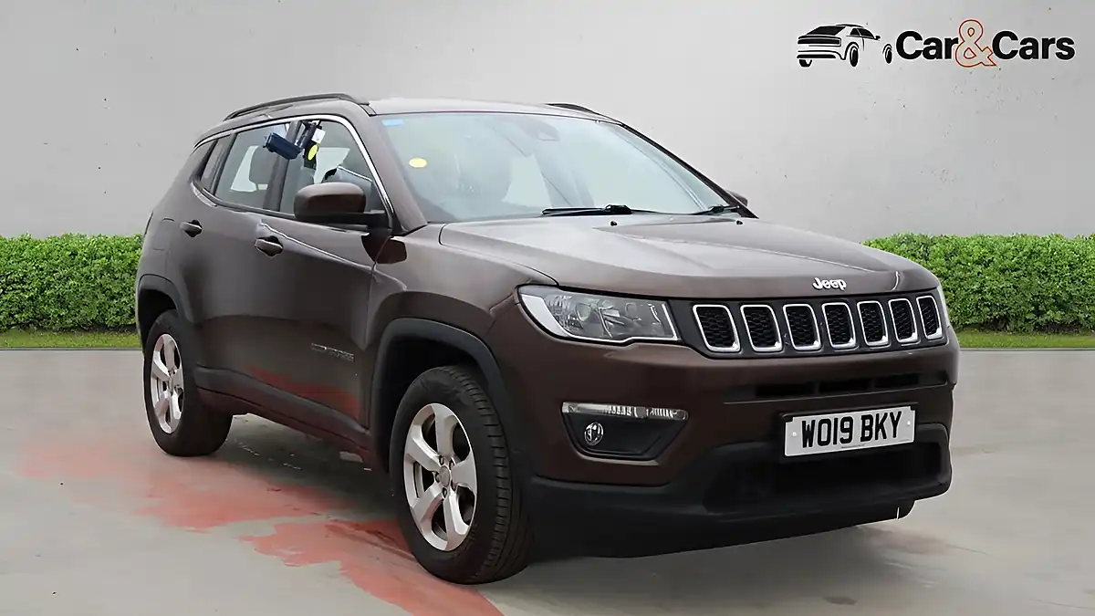 Used 2019 Jeep Compass Longitude Bronze - Front View