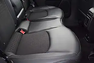 Used 2019 Jeep Compass Longitude Bronze - Interior and Exterior details 14