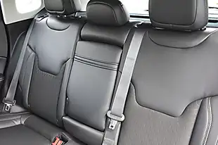 Used 2019 Jeep Compass Longitude Bronze - Interior and Exterior details 6