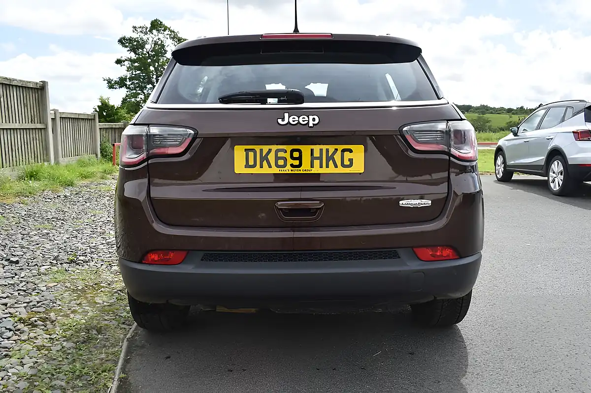 Used 2019 Jeep Compass Longitude Bronze - Interior and Exterior details 7