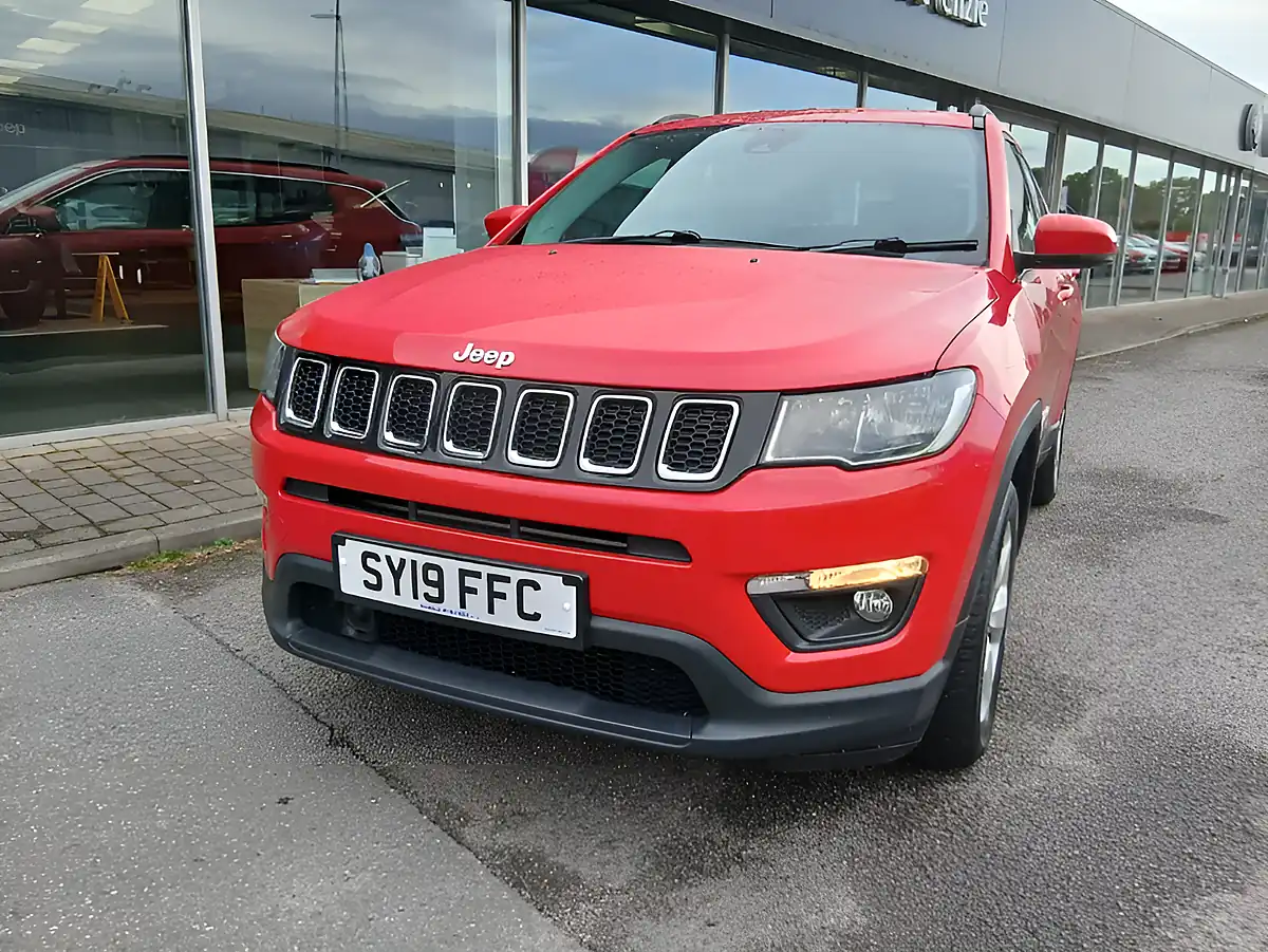Used 2019 Jeep Compass Longitude Colorado Red - Interior and Exterior details 4