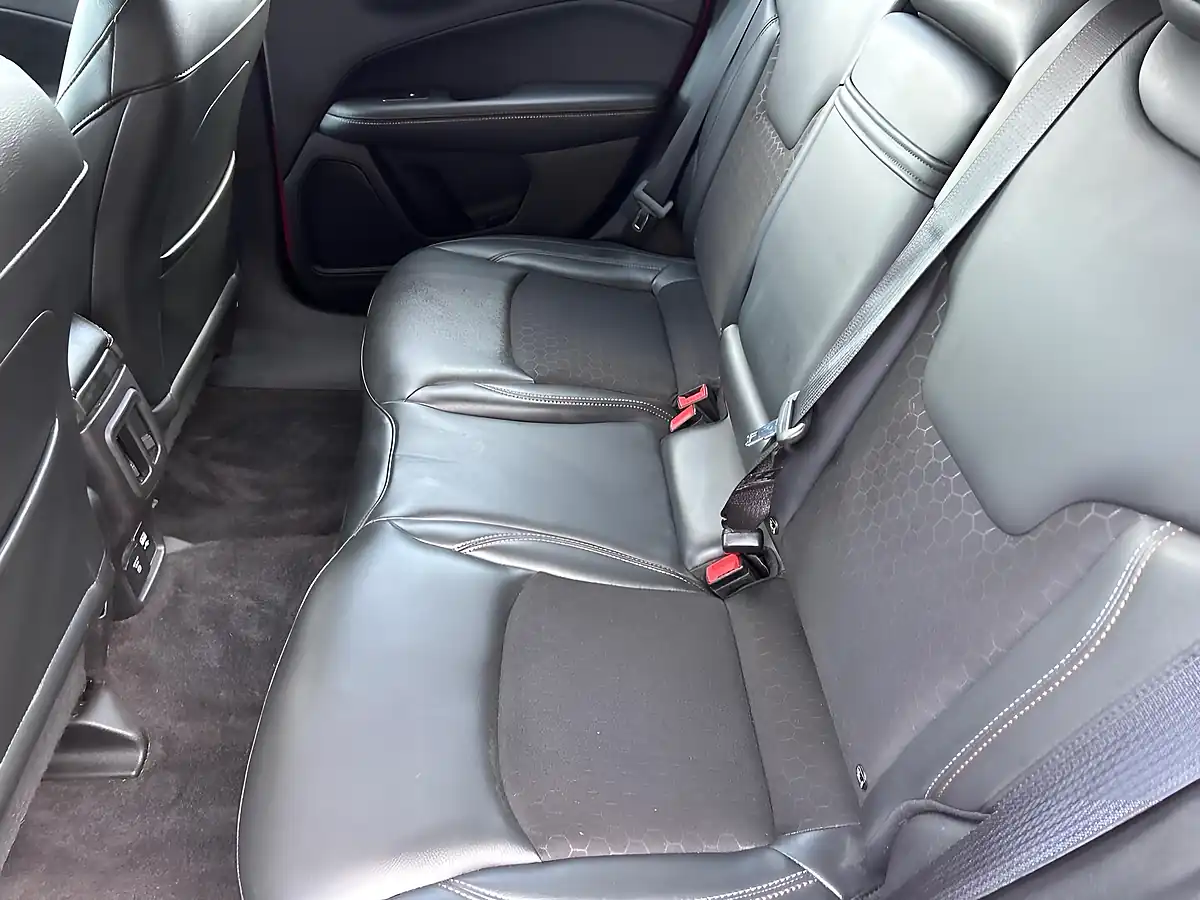 Used 2019 Jeep Compass Longitude Red - Interior and Exterior details 16