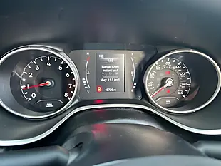 Used 2019 Jeep Compass Longitude Red - Interior and Exterior details 9